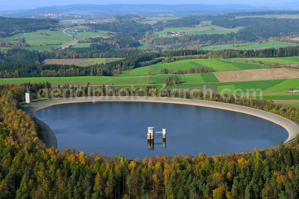 Tännesberg from the bird's eye view: Autumnal discolored vegetation view structure of the waterworks with high storage facility in Taennesberg in the state Bavaria, Germany