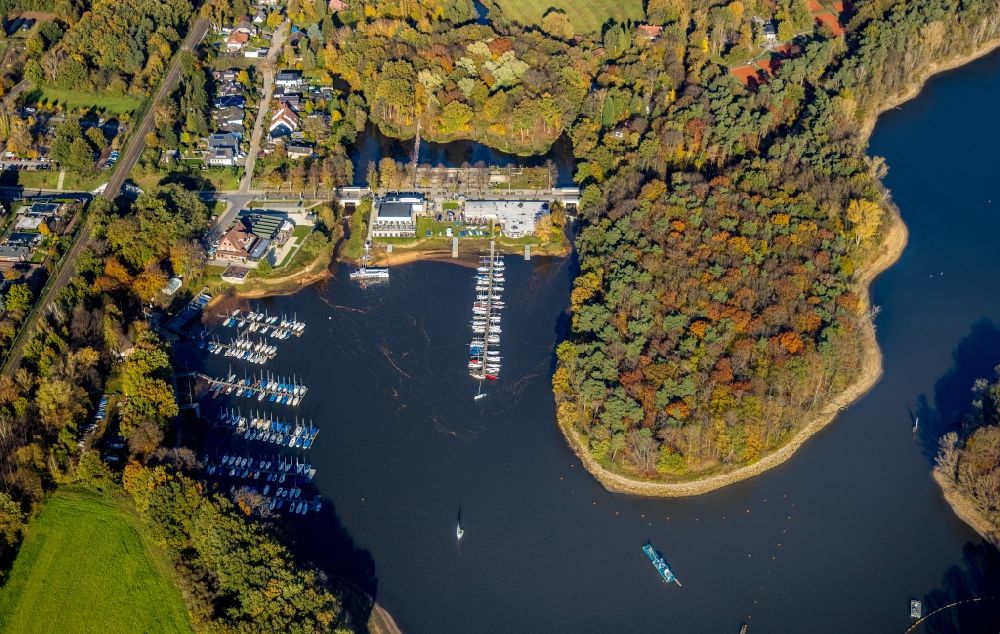 Aerial image Haltern am See - Autumnal discolored vegetation view pleasure boat marina with docks and moorings on the shore area Muehlenbach in Haltern am See in the state North Rhine-Westphalia, Germany