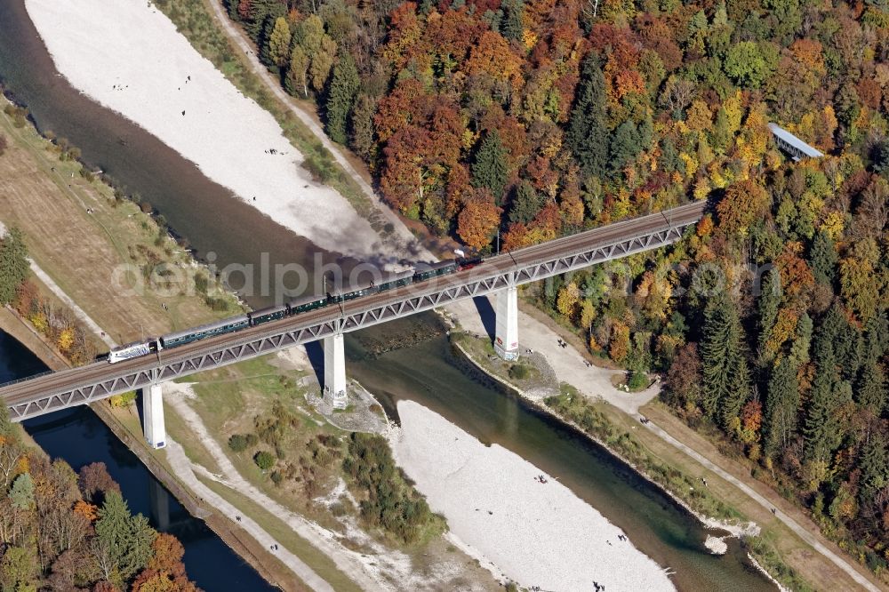 Aerial photograph Pullach im Isartal - Ancient electric train and steam train on the Grosshesseloher Bruecke in Pullach im Isartal in the state Bavaria