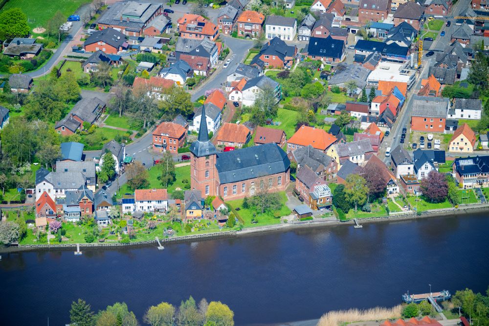 Aerial image Osten - Historical church building complex St.Petri Kirche in Osten in the state Lower Saxony, Germany