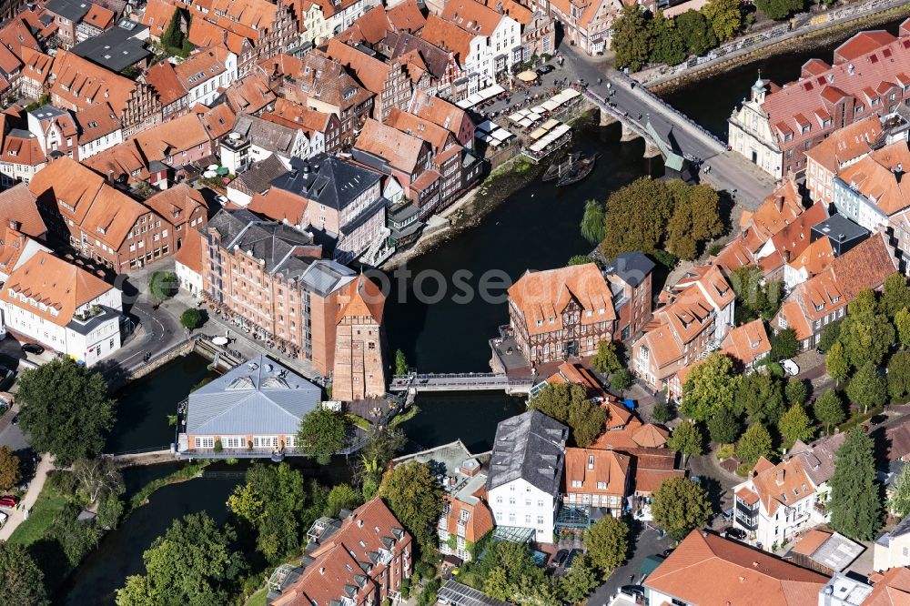 Aerial photograph Lüneburg - Historic Quays at the old port with Luener Muehle Restaurant & Vinothek in Lueneburg in the state Lower Saxony, Germany