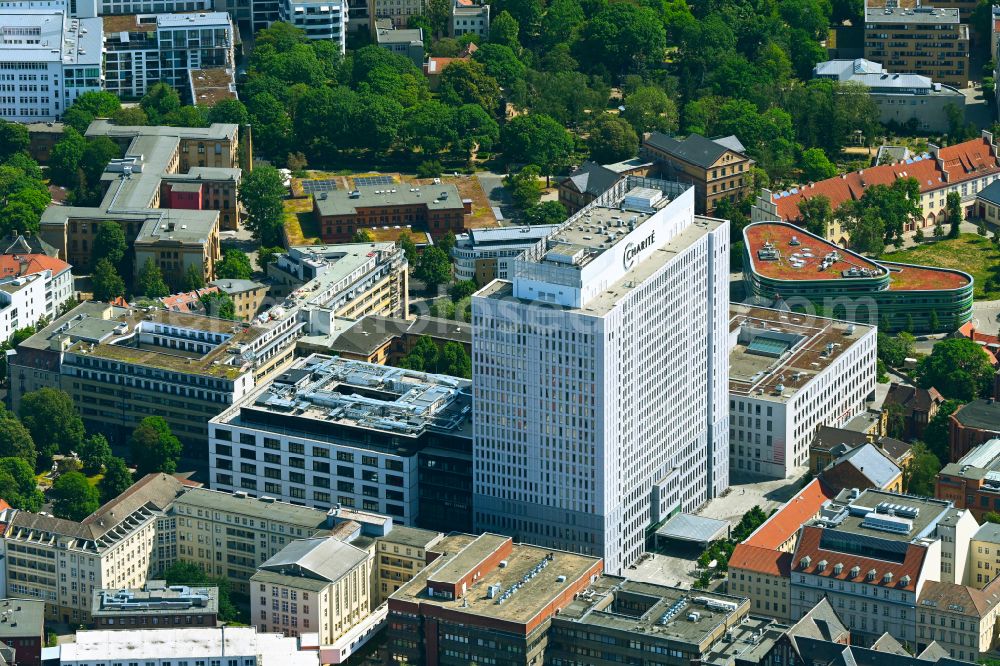 Aerial image Berlin - High house of the bed tower at the University Hospital Charite Campus Mitte (CCM) in the district on street Luisenstrasse of Mitte on street Luisenstrasse in the district Mitte in Berlin