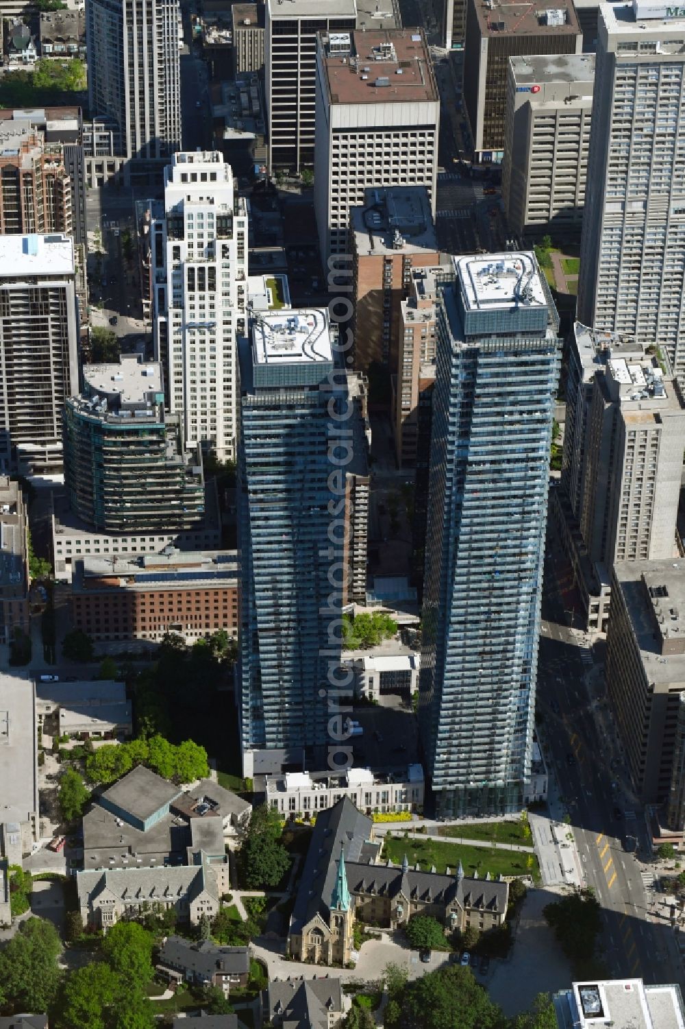 Aerial photograph Toronto - High-rise ensemble of Bay Street in the district Yorkville in Toronto in Ontario, Canada