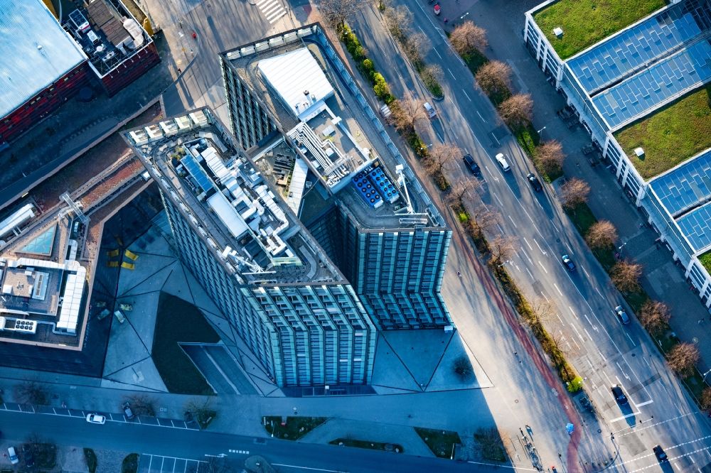 Aerial image Hamburg - Skyscraper - Ensemble - complex Dancing Towers on the Reeperbahn in the district St. Pauli in Hamburg