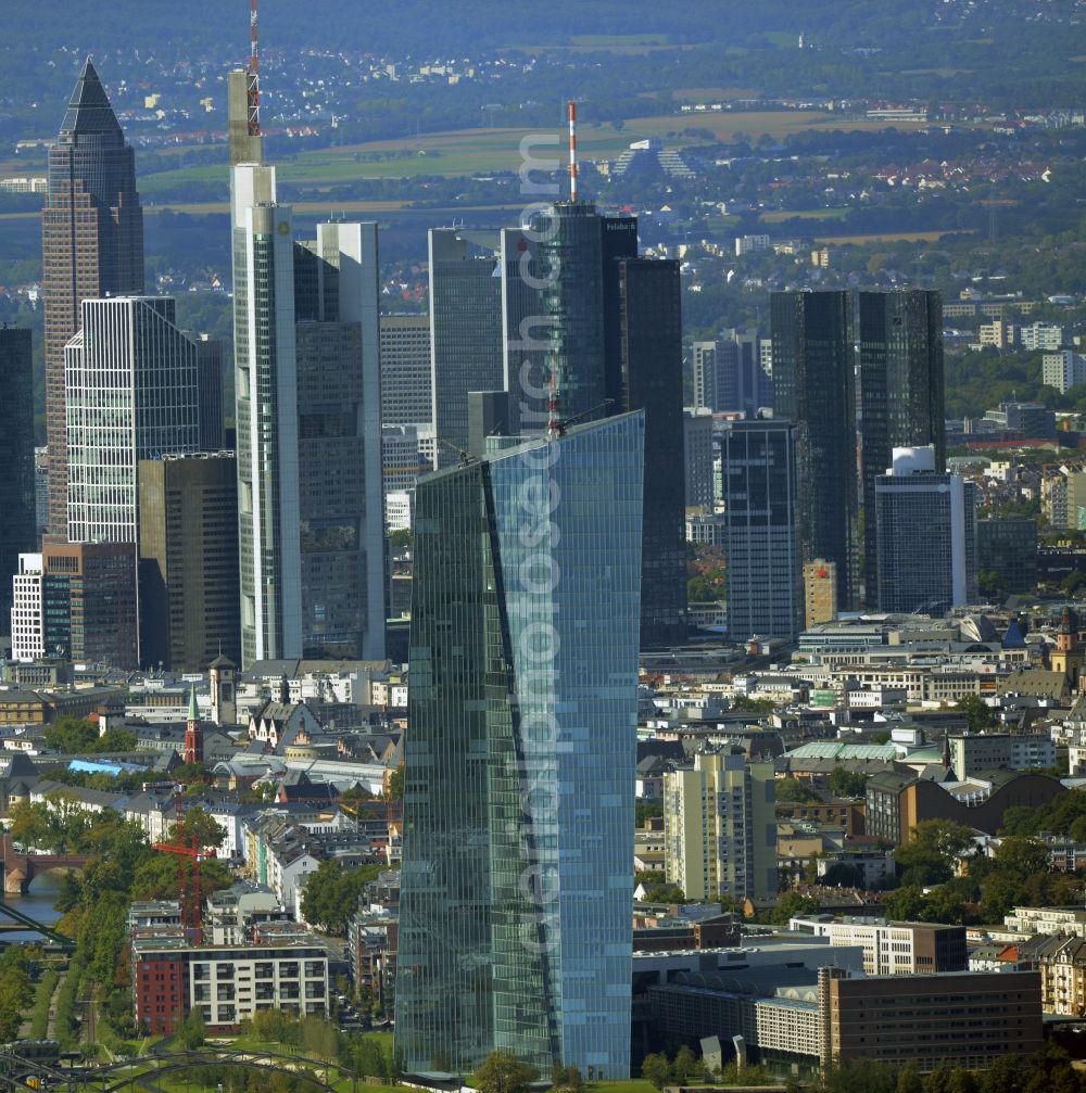 Frankfurt am Main from the bird's eye view: High-rise skyscraper building and bank administration of the financial services company EZB Europaeische Zentralbank in Frankfurt in the state Hesse, Germany