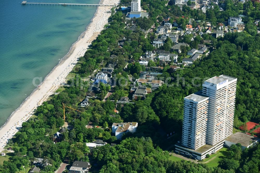 Aerial photograph Timmendorfer Strand - High-rise building of the hotel complex Maritim ClubHotel Timmendorfer Strand in Timmendorfer Strand in the state Schleswig-Holstein, Germany