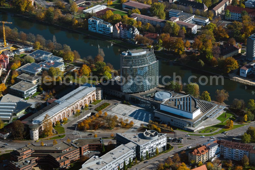 Aerial photograph Ulm - High-rise building of the hotel complex of Maritim Hotel Ulm at the bridge crossing the Danube on street Basteistrasse in Ulm in the state Baden-Wurttemberg, Germany