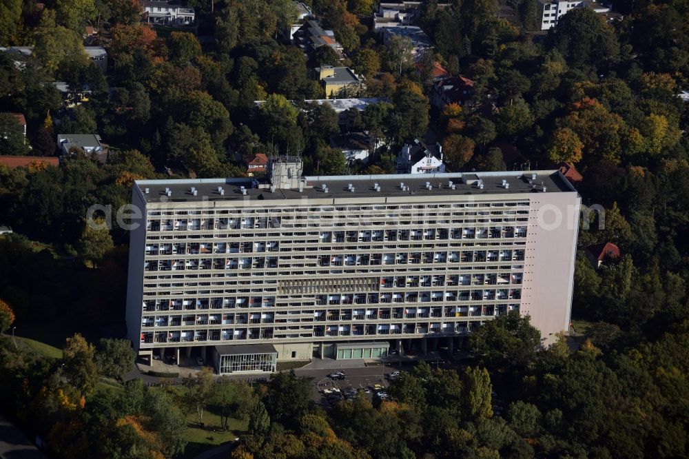 Aerial photograph Berlin - High-rise buildings corbusierhaus - Unité d'habitation in Berlin in Germany