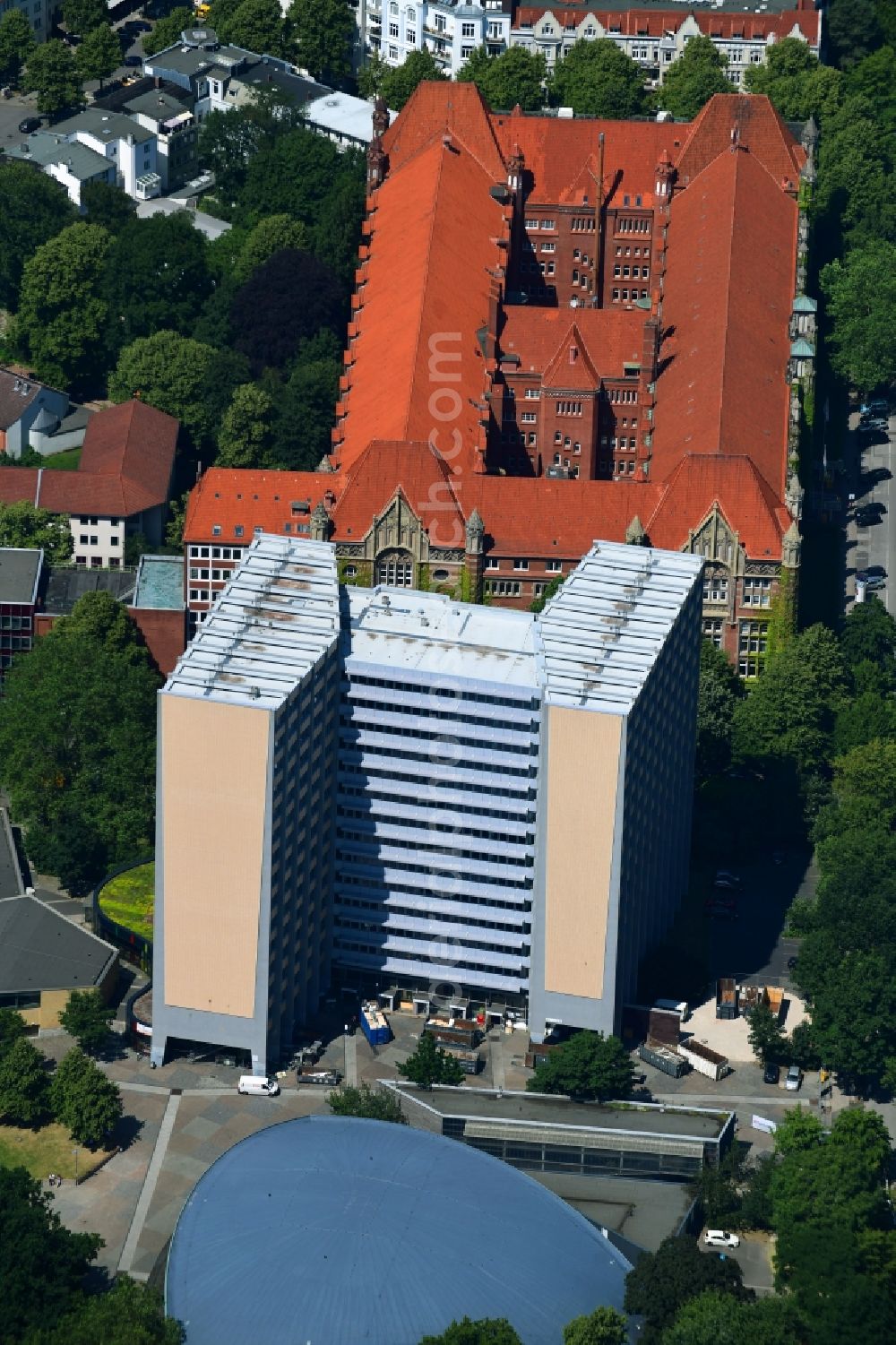 Hamburg from above - High-rise building of the university Philosophenturm on Von-Melle-Park in the district Rotherbaum in Hamburg, Germany