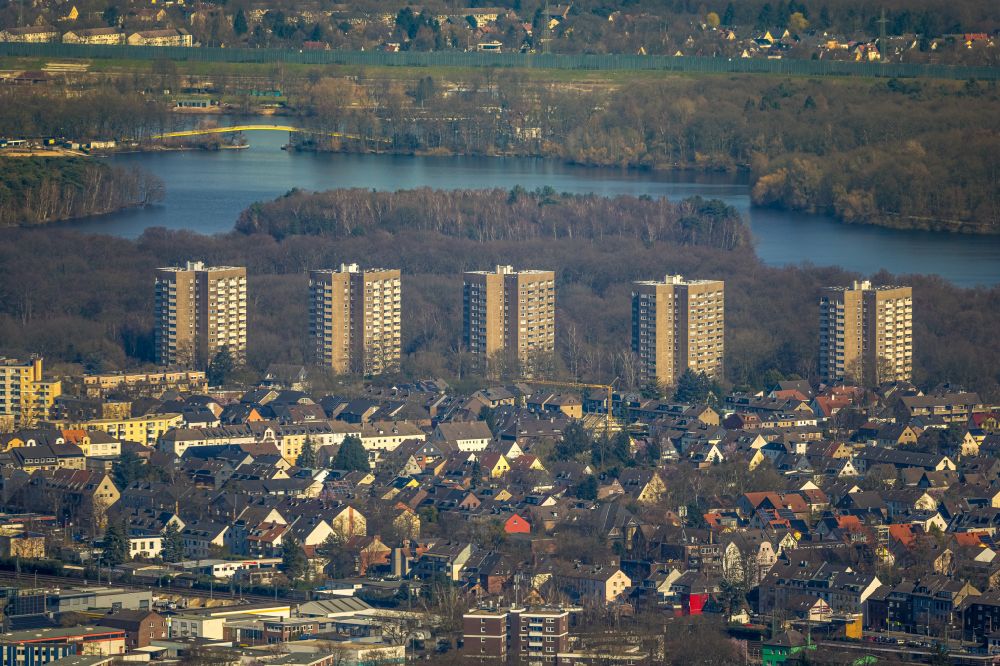 Duisburg from above - high-rise building in the residential area on street Am Golfplatz in the district Grossenbaum in Duisburg at Ruhrgebiet in the state North Rhine-Westphalia, Germany