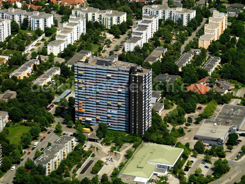 Aerial photograph Tübingen - High-rise building in the residential area on street Weissdornweg in Tuebingen in the state Baden-Wuerttemberg, Germany