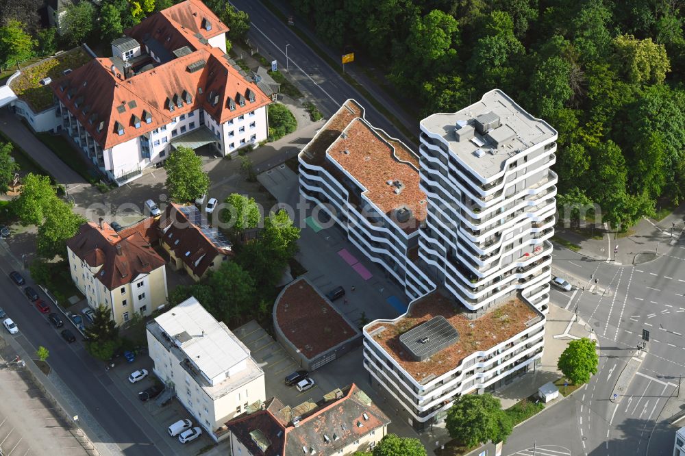 Ingolstadt from the bird's eye view: High-rise building in the residential area IN-Tower in the district Gerolfing in Ingolstadt in the state Bavaria, Germany