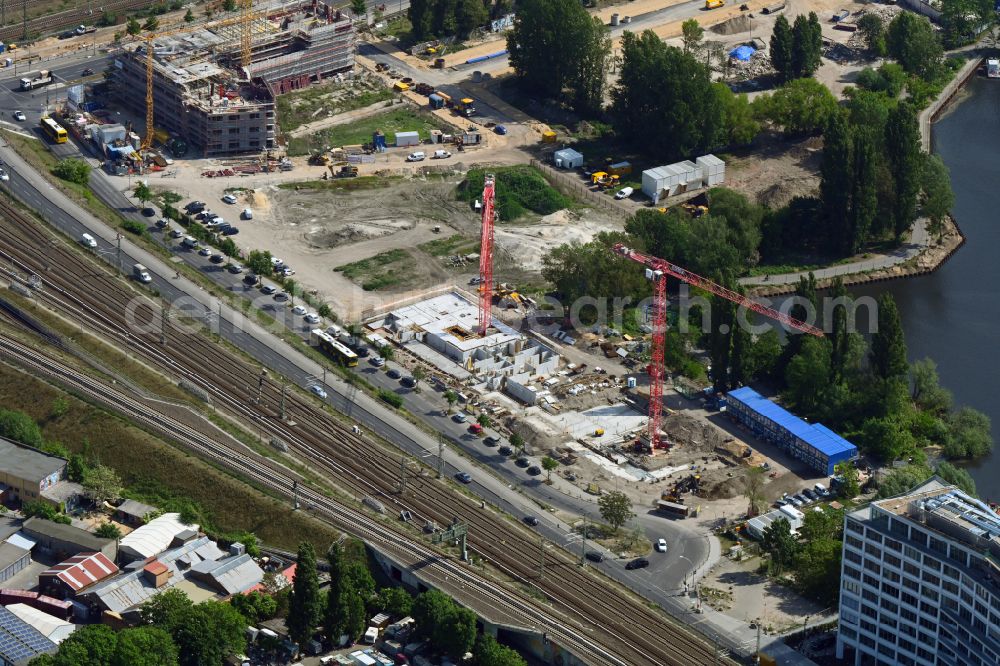 Aerial image Berlin - High-rise construction site for a new residential and commercial building An of Mole on street Kynaststrasse in the district Rummelsburg in Berlin, Germany