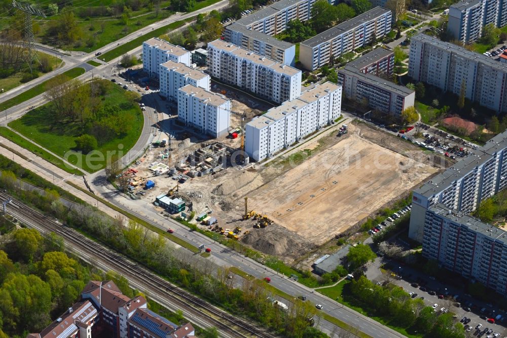 Aerial photograph Berlin - High-rise construction site for a new residential and commercial building Wuhletaler Fenster on street Maerkischen Allee in the district Marzahn in Berlin, Germany