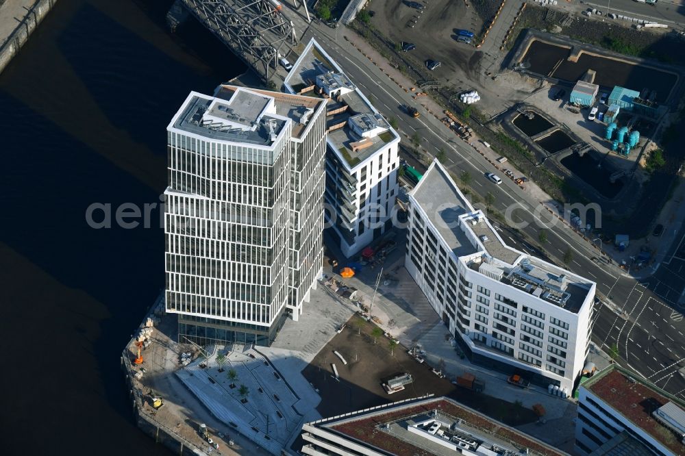 Hamburg from the bird's eye view: Build a new office and commercial building Intelligent Quarters in of Hafen City in Hamburg, Germany