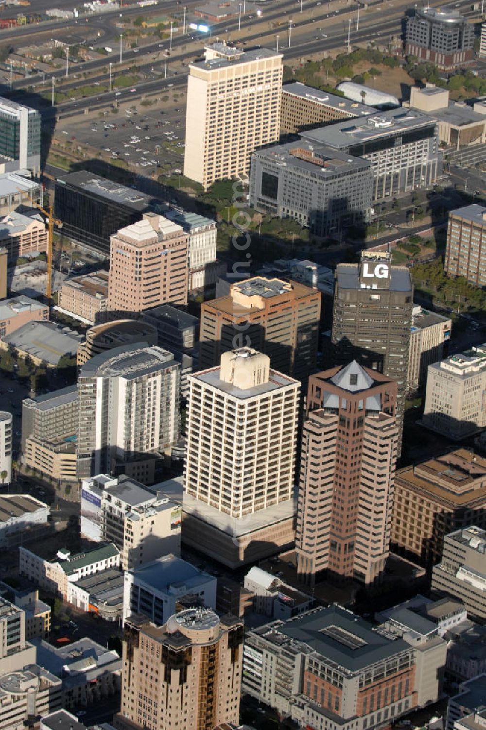 Aerial photograph Kapstadt - CAPE TOWN 17.02.2010 High-rise buildings in Downtown Cape Town at N2 Road: among others the 2 Long Street Building, the Triangel House Building, the head office of Engen Petroleum, the Icon Hotel Cape Town and the 1 Thibault Square Building