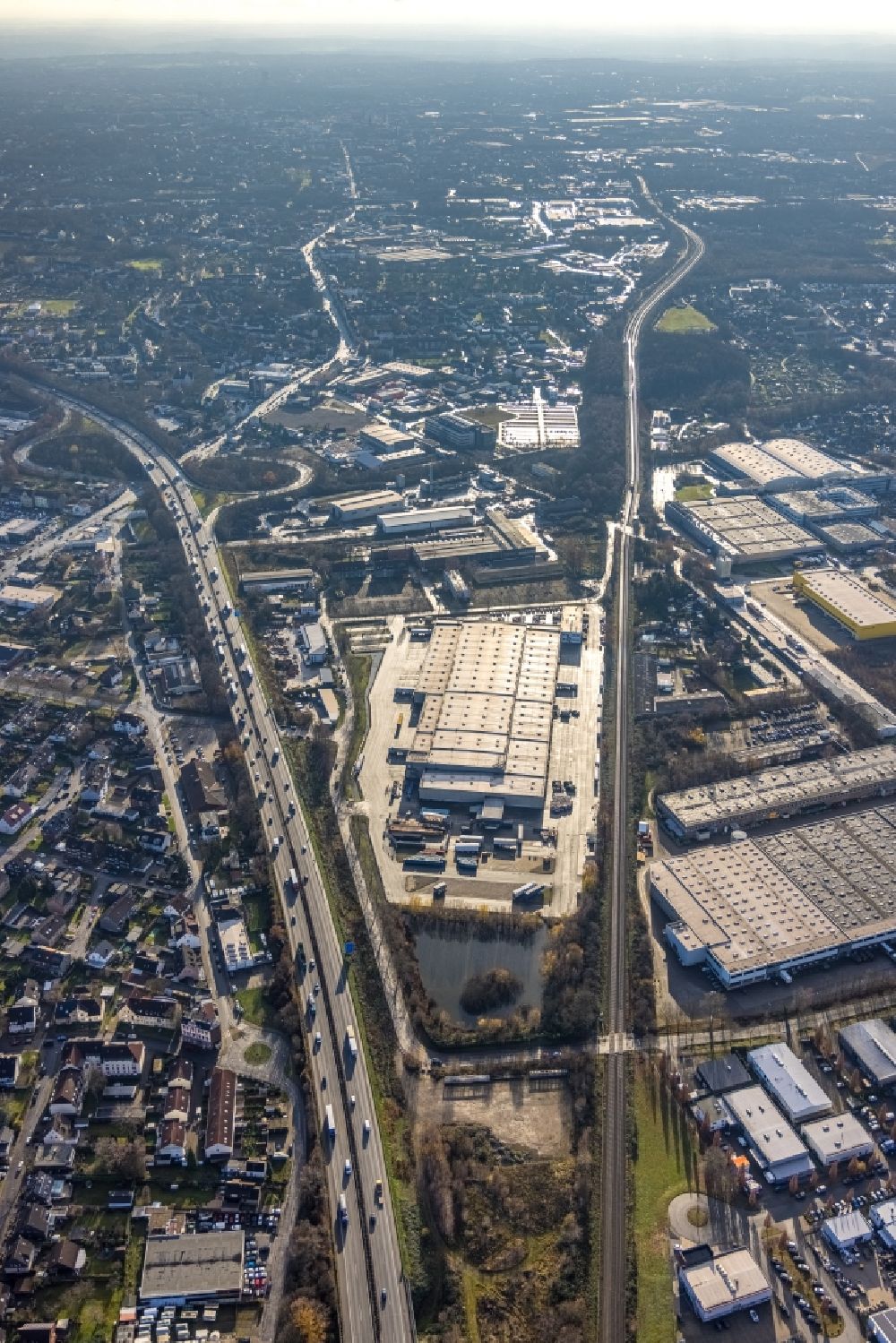 Aerial image Herne - Aerial view of the high-bay warehouse building complex and logistics centre on the premises of Lidl Vertriebs GmbH & Co. KG Discounter Logitikzentrum in Suedstrasse in Herne in the federal state of North Rhine-Westphalia, Germany