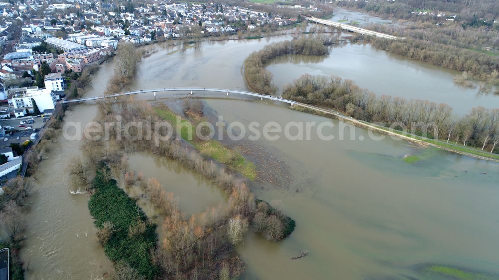 Aerial photograph Hennef (Sieg) - Floods and rivers lead to Sieg in Hennef (Sieg) in the state North Rhine-Westphalia, Germany