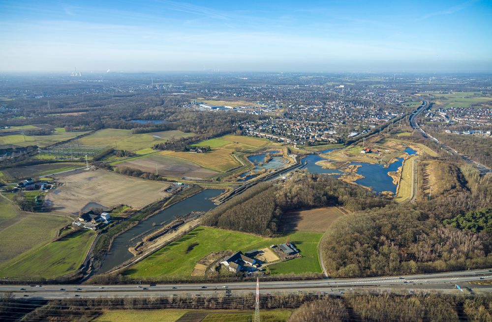 Aerial photograph Brüninghausen - Flood - retention basin - protective dam construction Hochwasserrueckhaltebecken Mengede / Emscher-Auen in Brueninghausen at Ruhrgebiet in the state North Rhine-Westphalia, Germany