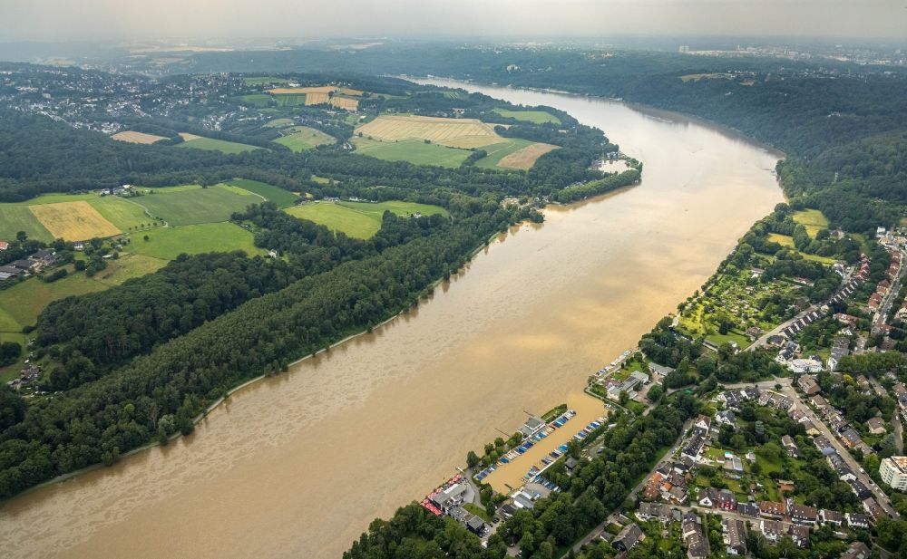 Aerial photograph Essen - Flood situation and flooding, all-rousing and infrastructure-destroying masses of brown water along the Ruhr in the district Heisingen in Essen at Ruhrgebiet in the state North Rhine-Westphalia, Germany