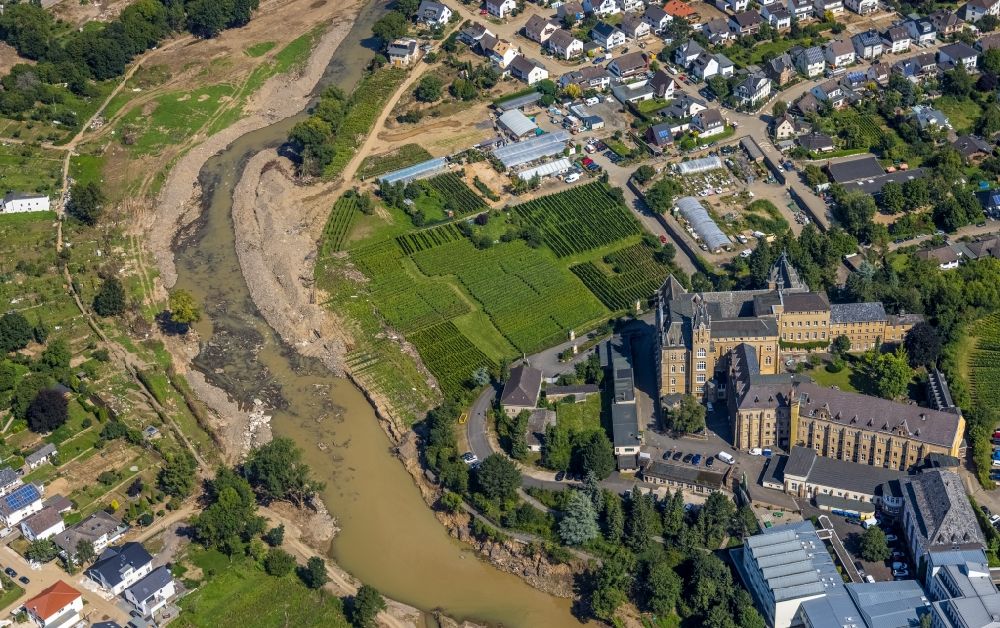 Bad Neuenahr-Ahrweiler from the bird's eye view: Flood damage and reconstruction construction sites in the floodplain on riverside of Ahr in Bad Neuenahr-Ahrweiler in the state Rhineland-Palatinate, Germany