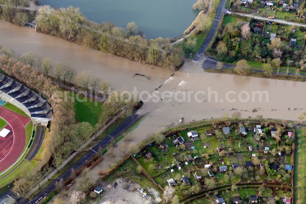 Aerial image Göttingen - Flood situation and flooding, all-rousing and infrastructure-destroying masses of brown water on street Sandweg in Goettingen in the state Lower Saxony, Germany