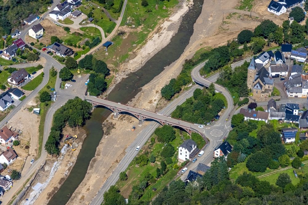 Aerial photograph Hönningen - Flood damage and reconstruction construction sites in the floodplain on riverside of Ahr in Hoenningen in the state Rhineland-Palatinate, Germany