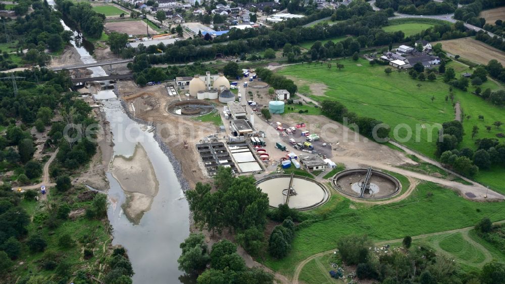 Aerial photograph Sinzig - Flood damage to sewage treatment basins and cleaning stages for wastewater treatment in Sinzig in the state Rhineland-Palatinate, Germany