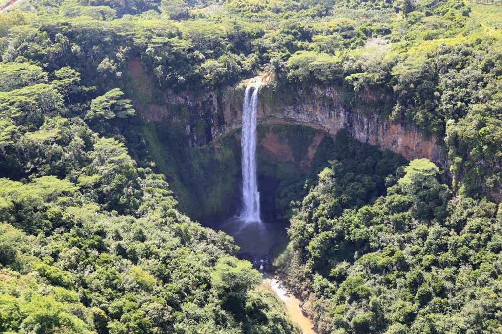 Chamarel Waterfall from above - Tourist attraction, the falls at at Chamarel ( Cascade Chamarel ) on the island Mauritius in the Indian Ocean