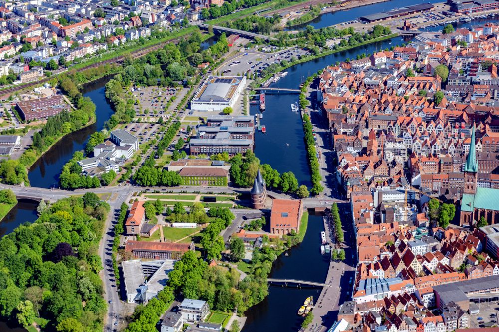 Aerial photograph Lübeck - Holsten Gate in the city center of the old town - center of Luebeck in Schleswig-Holstein