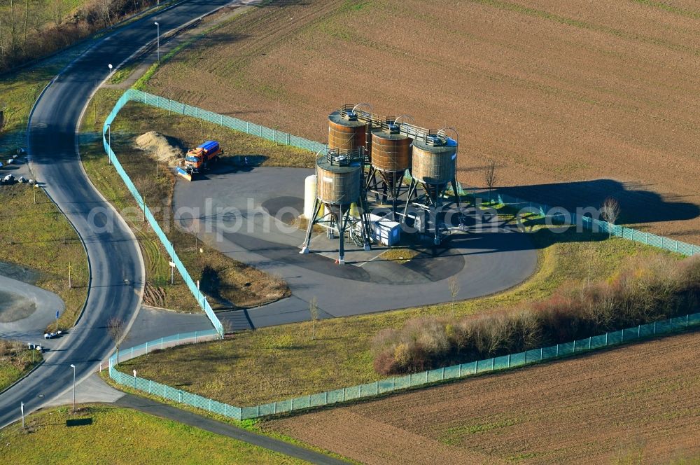 Aerial image Hann. Münden - Wooden silo with cone bottom storage for storage for salt - grit in the district Hedemuenden in Hann. Muenden in the state Lower Saxony, Germany