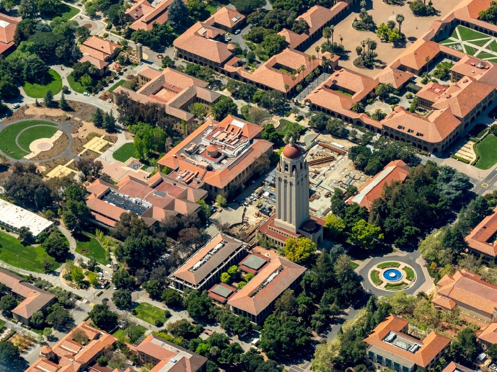 Stanford from the bird's eye view: Hoover Tower on campus of Stanford University (Leland Stanford Junior University) in Stanford in California in the USA. The tower is home to the Hoover Institution Library and Archives