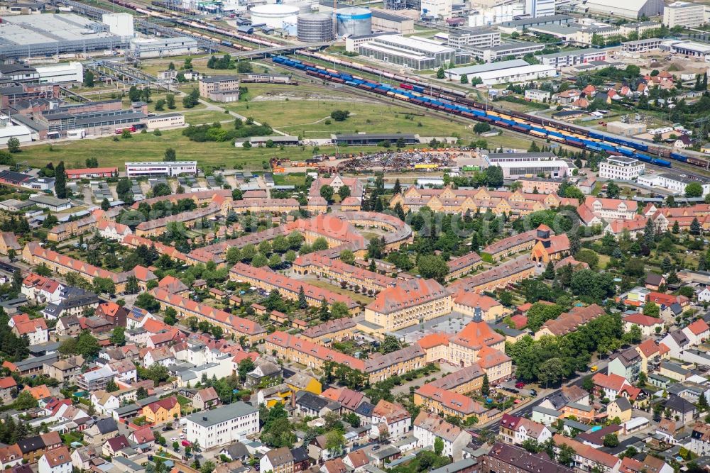 Aerial image Lutherstadt Wittenberg - The Piesteritzer employee housing is the largest car-free housing development in Germany. From 1916 to 1919, the garden city was built to plans by Paul Schmitthenner and Otto Rudolf Salvisberg for about 2000 employees of the adjacent nitrogen plant. It was recorded in 1986 in the list of monuments of the GDR and has since become a historical monument