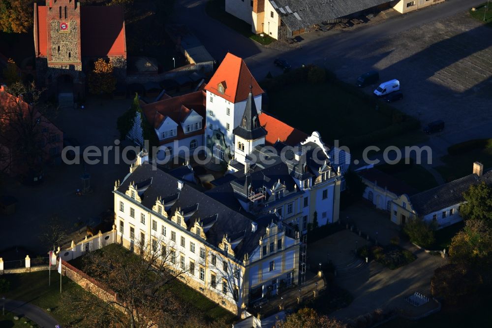 Aerial photograph Löwenberger Land Liebenberg - Hotel castle and estate Liebenberg at the Parkweg in the Löwenberger Land in Brandenburg