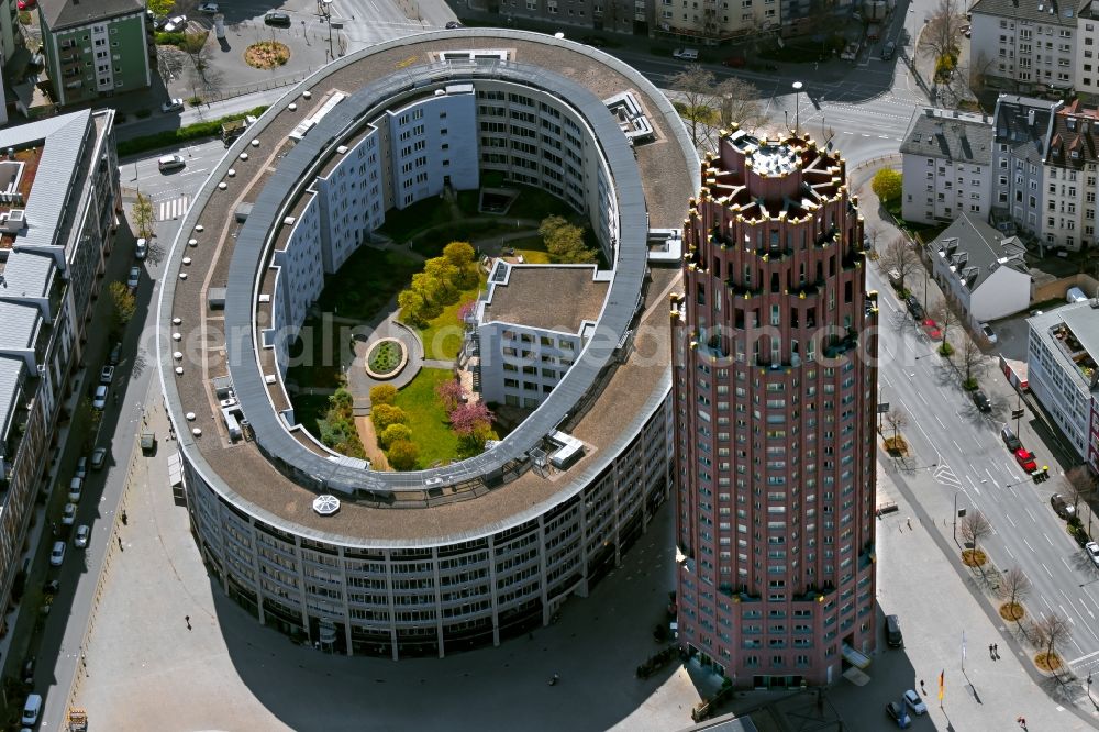 Frankfurt am Main from the bird's eye view: High-rise building of the hotel complex Main Plaza on the Deutschherrnufer in the district Sachsenhausen-Nord in Frankfurt in the state Hesse, Germany