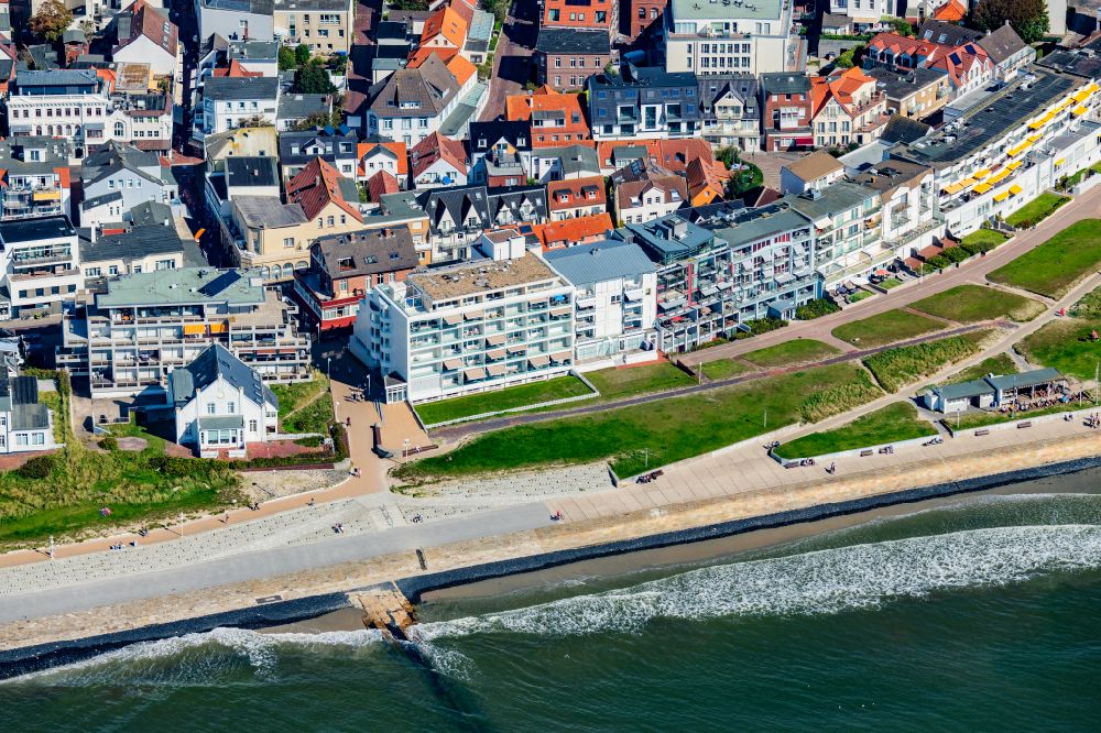 Aerial image Norderney - Holiday homes and guesthouses on the western beach of the island of Norderney in the state of Lower Saxony, German