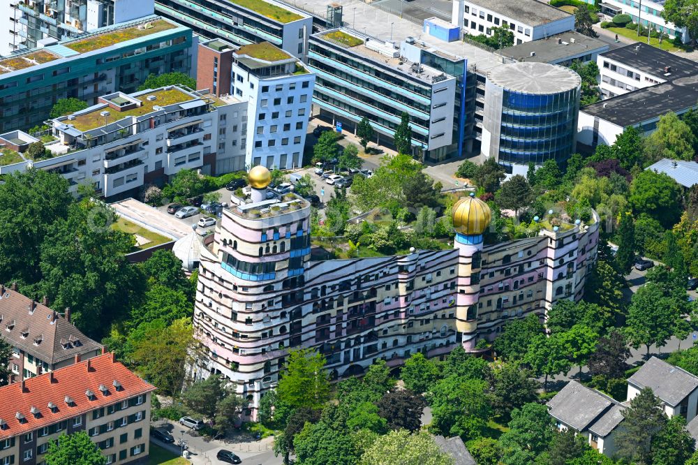 Darmstadt from the bird's eye view: Hundertwasser Building of a multi-family residential building Waldspirale in Darmstadt in the state Hesse, Germany