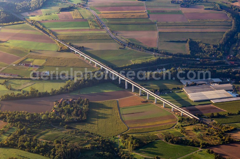 Vaihingen an der Enz from the bird's eye view: ICE Train on the Viaduct of the railway bridge structure to route the railway tracks in Vaihingen an der Enz in the state Baden-Wuerttemberg