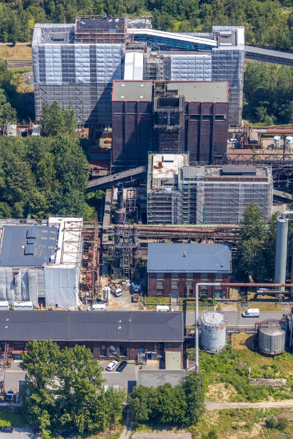 Aerial photograph Dortmund - Industrial monument of the disused technical facilities on the former site of the Kokerei Hansa in Dortmund in the state North Rhine-Westphalia, Germany