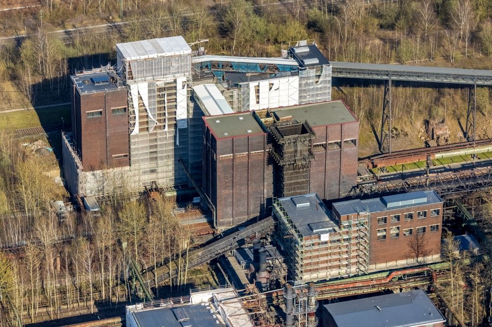 Aerial photograph Dortmund - Industrial monument of the disused technical facilities on the former site of the Kokerei Hansa in Dortmund at Ruhrgebiet in the state North Rhine-Westphalia, Germany