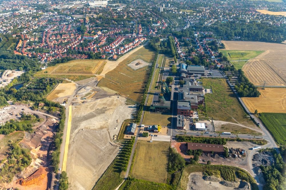 Aerial photograph Ahlen - Industrial monument of the technical plants and production halls of the premises of Zeche Westfalen in Ahlen in the state North Rhine-Westphalia, Germany