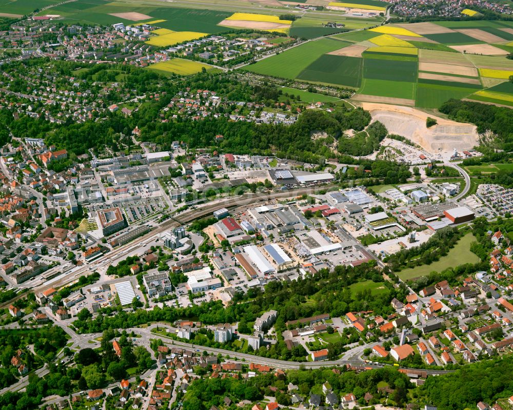 Aerial photograph Biberach an der Riß - Industrial and commercial area on street Freiburger Strasse in Biberach an der Riss in the state Baden-Wuerttemberg, Germany