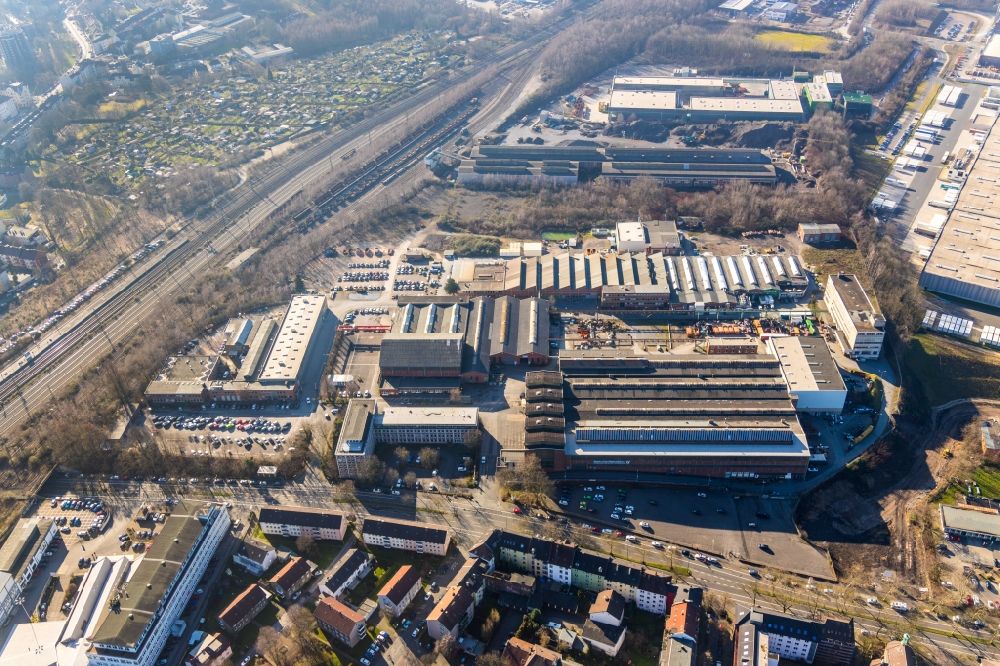 Aerial image Bochum - Industrial and commercial area along the Bessemerstrasse overlooking the work premises of the Heintzmann Holding GmbH and a continuing education center in Bochum in the state North Rhine-Westphalia, Germany