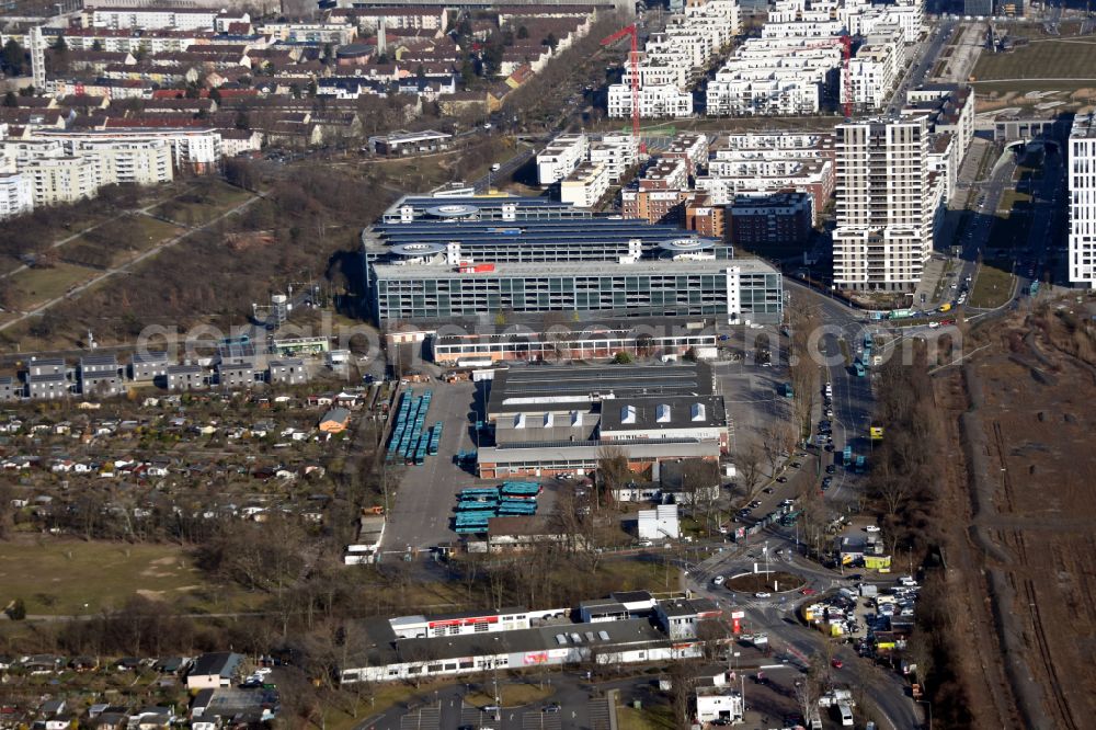 Aerial photograph Frankfurt am Main - Industrial and commercial area on street Am Roemerhof in the district Bockenheim in Frankfurt in the state Hesse, Germany