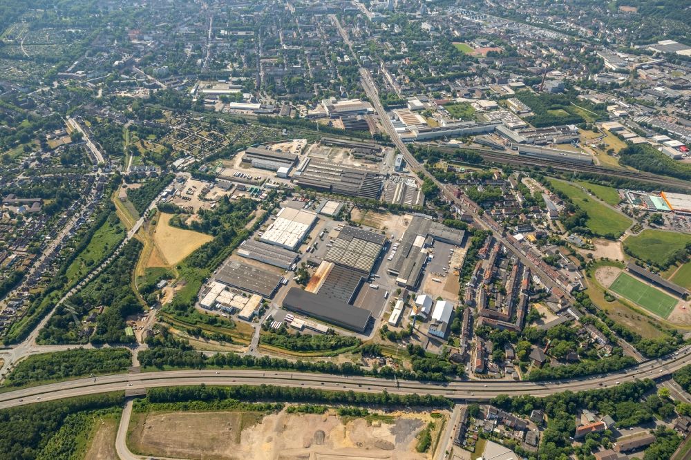 Aerial image Gelsenkirchen - Industrial and commercial area along the Hochkampstrasse - Wiesmannstrasse in Gelsenkirchen in the state North Rhine-Westphalia, Germany