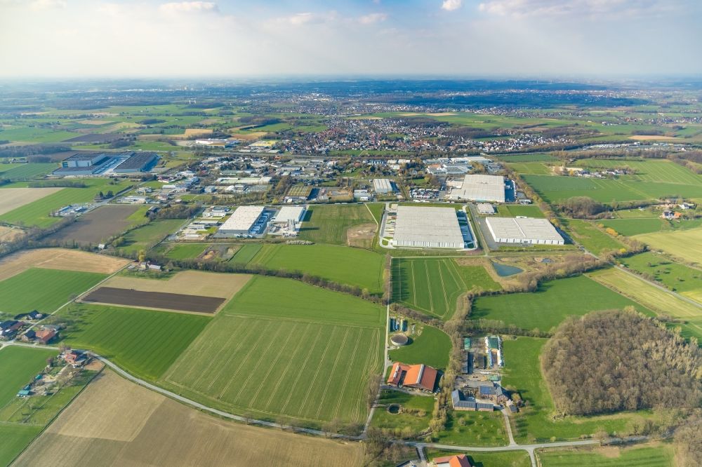 Aerial image Hamm - Industrial and commercial area on Oberallener Weg - Oberster Konp in Hamm in the state North Rhine-Westphalia, Germany