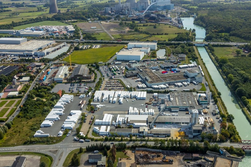 Aerial photograph Hamm - Industrial and commercial area along the Datteln-Hamm-Kanal in Hamm in the state North Rhine-Westphalia, Germany