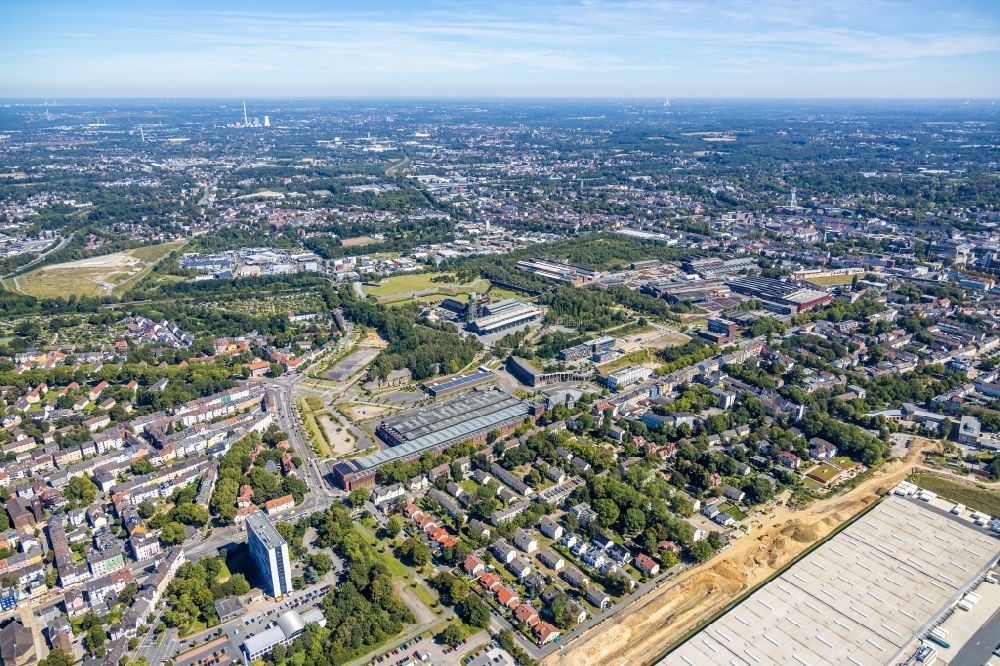 Bochum from the bird's eye view: Industrial and commercial area between Bessemerstrasse - Alleestrasse - Obere Stahlindustrie in Bochum in the state North Rhine-Westphalia, Germany
