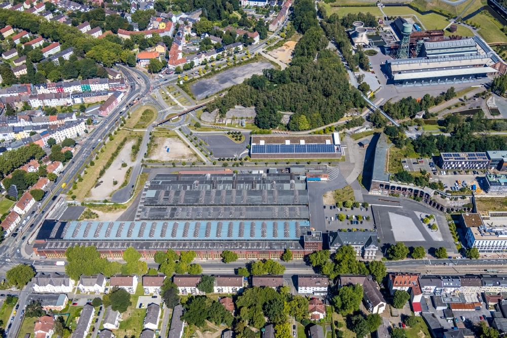 Aerial photograph Bochum - Industrial and commercial area between Bessemerstrasse - Alleestrasse - Obere Stahlindustrie in Bochum in the state North Rhine-Westphalia, Germany