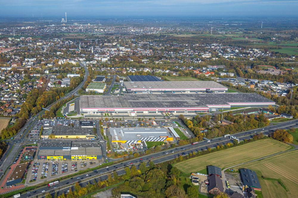 Kamen from the bird's eye view: Industrial and commercial area along the Unnaer Strasse in Kamen at Ruhrgebiet in the state North Rhine-Westphalia, Germany